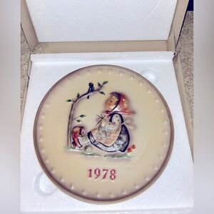 **6/$20** Vintage 1978 MJ Hummel Goebel 8th Annual Decorative Plate